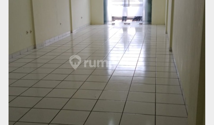 Quick Sale of Shop House with Freehold Certificate in South Kembangan Area, West Jakarta 2