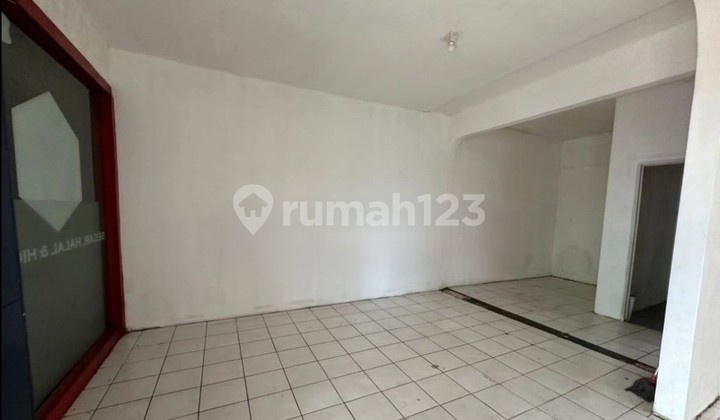 For Rent Commercial Building in Jatinegara Area, East Jakarta For Rent Commercial Building in Jatinegara Area, East Jakarta