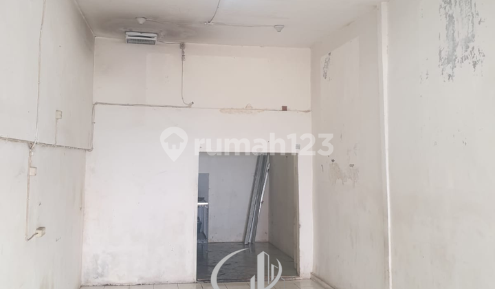 Murahruko Ready-to-Occupy 1 Floor, Leasehold, in Grogol Petamburan 2