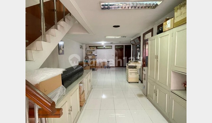 Disewakan Ruang Usaha Lantai 5 Siap Huni Dgg01-0445Jp