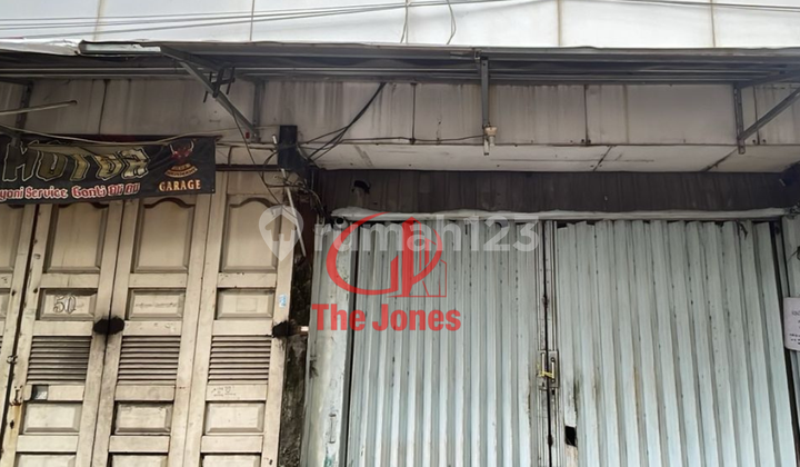 Ready to Occupy, Shop House, 1 Floor, Freehold Title, in Tambora