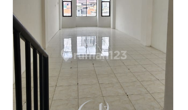 Flood-Free, Shop House, 4 Floors, HGB (Right to Build), Ready to Occupy 2