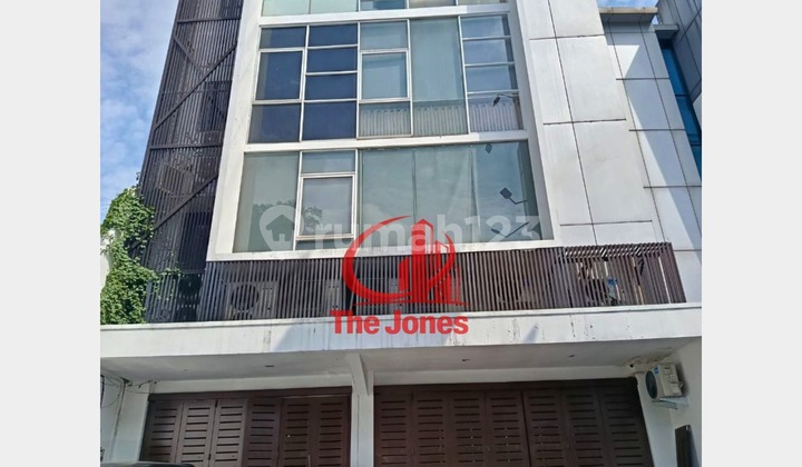 Quick Sale 4.5-Story Shop House in North Gandaria Area, Kby. Baru District, South Jakarta City Dgg01-0616Js Quick Sale 4.5-Story Shop House in North Gandaria Area, Kby. Baru District, South Jakarta City Dgg01-0616Js