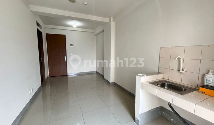 Disewakan Apartemen The Oak Tower Unfurnished Ada Balkon 42 M² 2