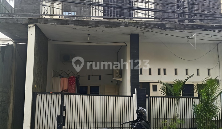 For Sale Cheap Boarding House or Residential Home 9 Bedrooms 2 Floors