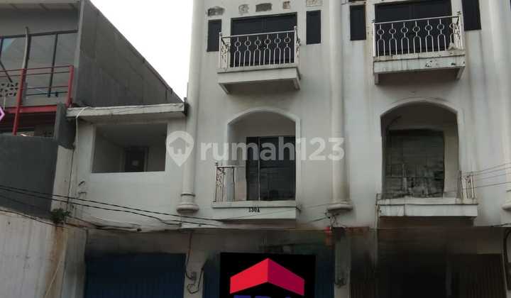 Disewakan Ruko Jalan Pemuda Rawamangun 2 Lantai Sangat Strategis