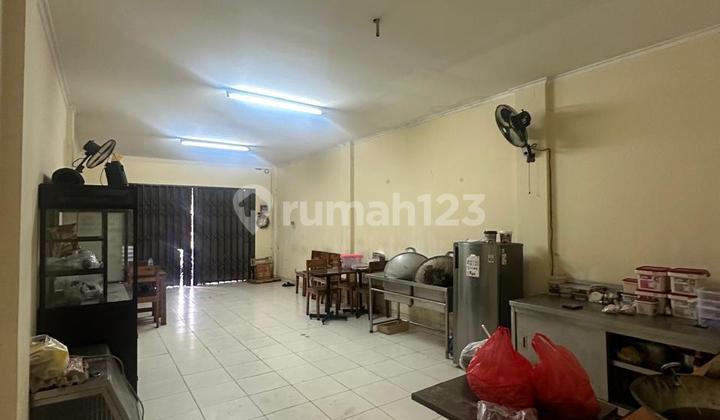 For Sale 2-Story Shop House, Strategic Location, Business Near Market Terminal 2