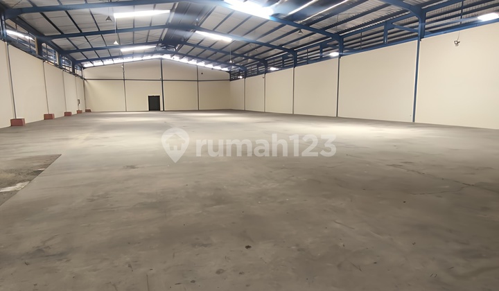 Disewakan Gudang Komersil Akses Container 40 Feet Truk Wing Box