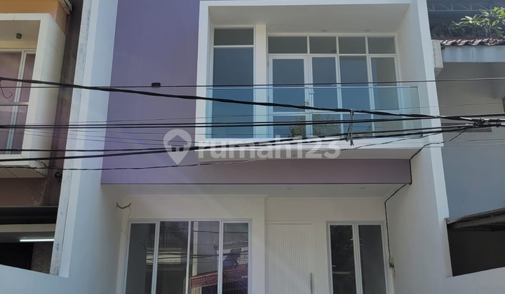 For Sale Newly Built Hybrid Coconut 3 ½ Floors 5 + 1 Bedroom House