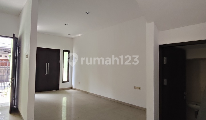 For Sale New House in Rawamangun KPR Available 3 Floors 4 + 1 Bedrooms