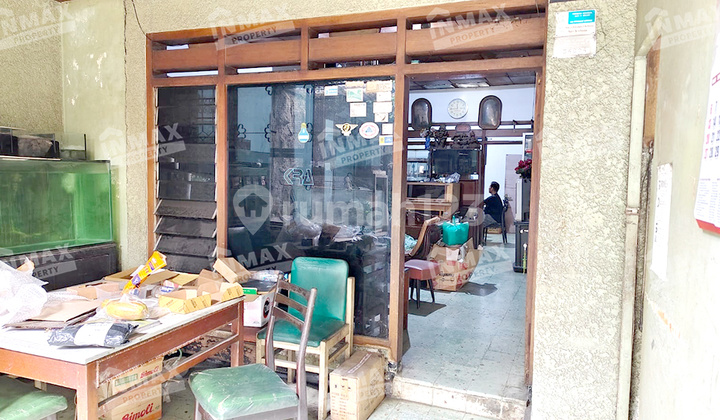 10-Meter Wide House, Busy Area Near Puat Oleh Oleh, McDonald's, Best Medika Clinic, Suitable for Business. 2