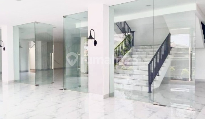 Brand New - Soho Hoek Minimalis 3 Lantai Kalimalang