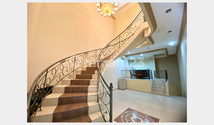 Rumah Mewah 2 Lantai Full Furnished Kemayoran Rumah Mewah 2 Lantai Full Furnished Kemayoran