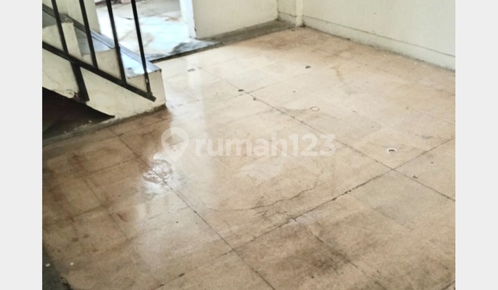 4-Storey Flood-Free Shop House in Kemayoran 2