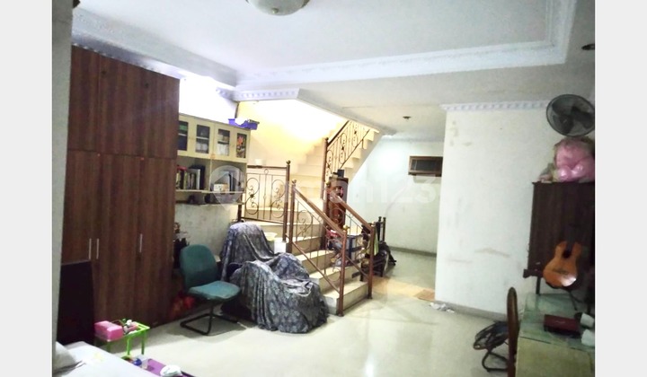 JUAL CEPAT! Rumah 3 Lantai SHM Pademangan, Jakarta Utara  2
