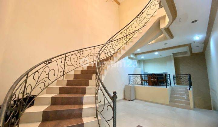 Rumah Cantik 3 Lantai Siap Huni Gunung Sahari, Jakarta Pusat 1