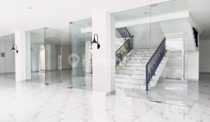 Brand New - Soho Hoek Minimalis 3 Lantai Kalimalang