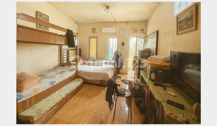 For Sale - 4-Story Shop House in Pademangan For Sale - 4-Story Shop House in Pademangan