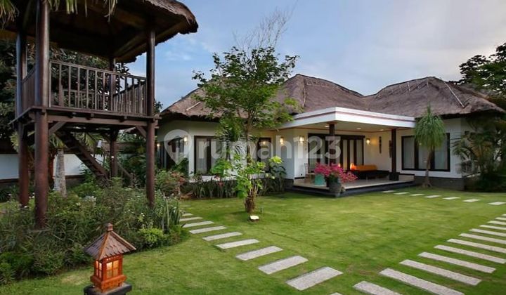 Deal for Sure: Four Villa Buildings for Sale in Cucukan, Gianyar, Bali