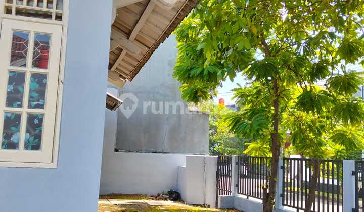 Well-Maintained House for Rent in Sector 9 Bintaro Jaya