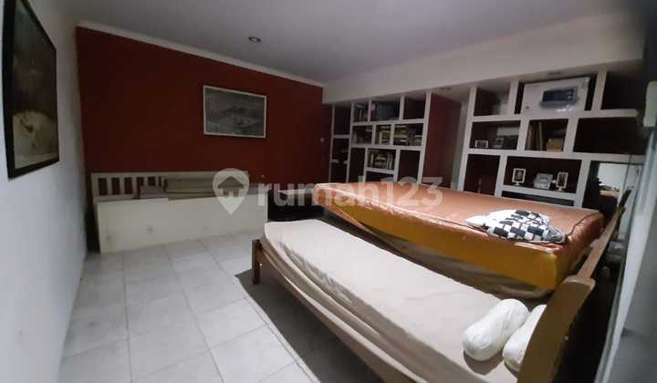 Quick Sale: Siyaphuni Boarding House in Mampang, South Jakarta, Highly Strategic Location 2