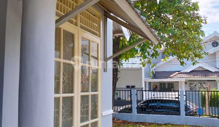 Well-Maintained House for Rent in Sector 9 Bintaro Jaya 2