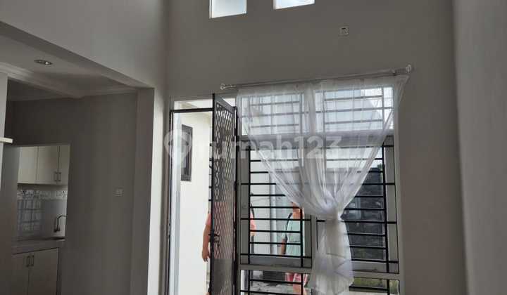 Sewa Rumah Siyap Huni Terawat di Sektor 2 Bintaro Jaya 2