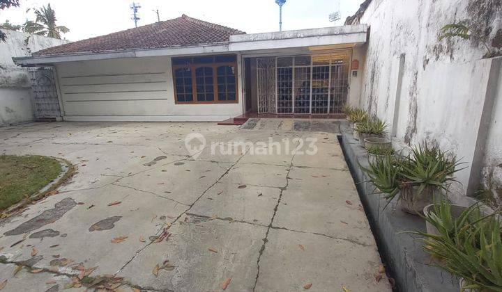 Rumah Asri Di Jl. Laswi Bandung 1