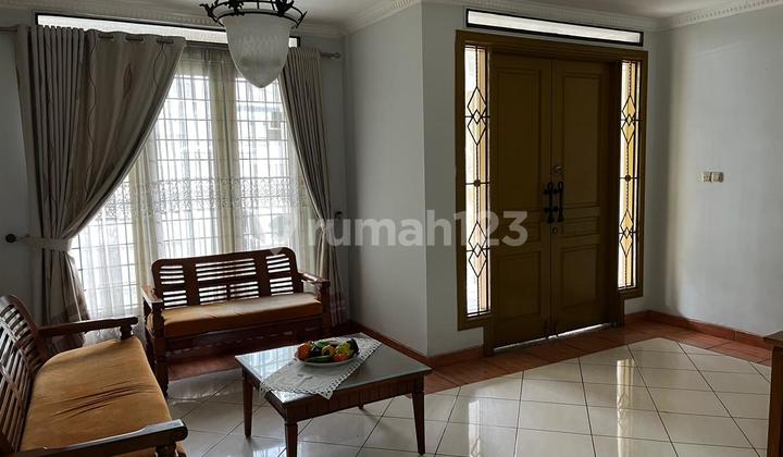 Dijual Rumah dengan Lingkungan yang Sangat Nyaman di Pejaten Timur 2