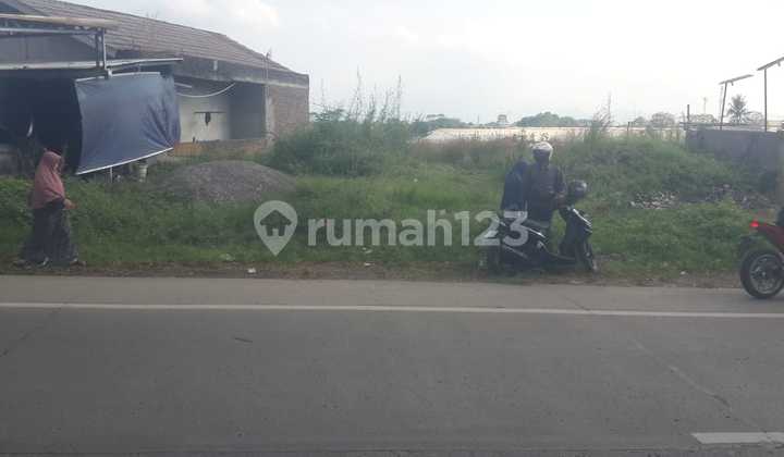 Dijual Tanah Pinggir Jalan Raya Bandung - Garut. Desa Panenjoan. Cicalengka Kabupaten Bandung.