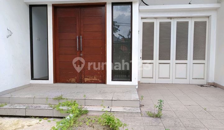Rumah Bagus 2,5 Lantai, Hadap Taman Terbuka, Sunter Jakarta Utara. 1