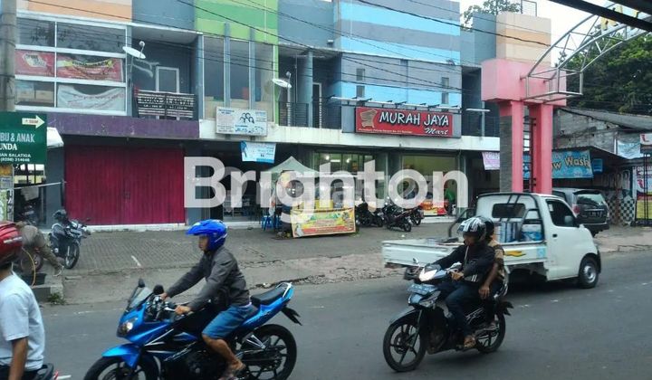2 Units of 2-Story Shophouses Attached + Supermarket Business. Strategic Location on Main Road in Salatiga, Central Java. 2 Units of 2-Story Shophouses Attached + Supermarket Business. Strategic Location on Main Road in Salatiga, Central Java.