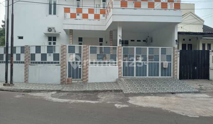 Rumah Furnished Bonus Tanah Samping di Kencana Loka BSD