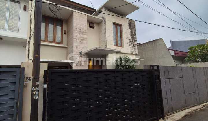 Rumah Mewah dengan Swimming Pool di Fatmawati Jakarta Selatan 2