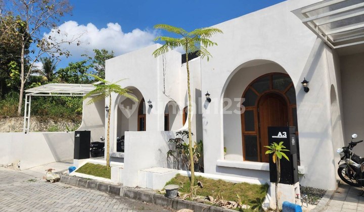 Rumah Estetik Ala Cafe Dalam Perumahan di Kota Bantul Rumah Estetik Ala Cafe Dalam Perumahan di Kota Bantul
