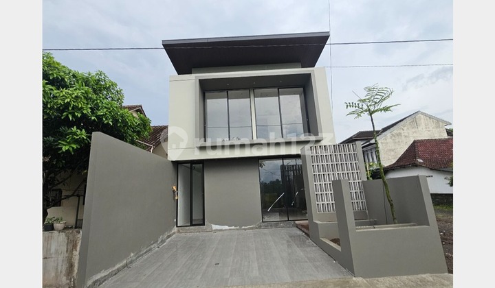 Rumah Full Furnished Mewah Jl Kaliurang Km 9 Ngaglik Sleman Jogja