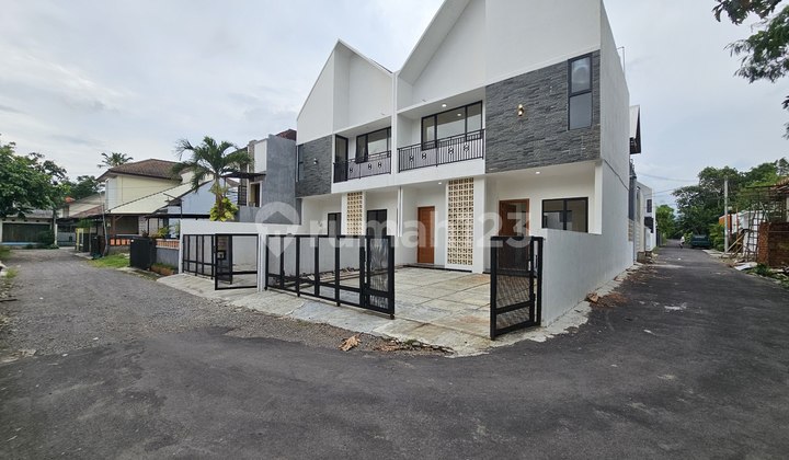 Rumah Baru 2 Lantai Murah Scandinavian Utara Stadion Maguwoharjo 2