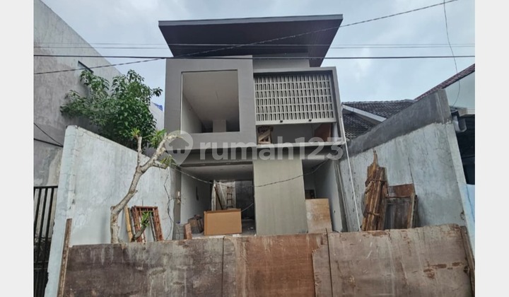 Rumah Modern Kontemporer Furnished Jalan Kaliurang Km 9,5 Sleman