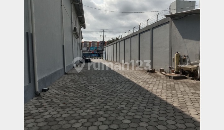 Warehouse & Office for Rent — North Ring Road, Sleman Yogyakarta