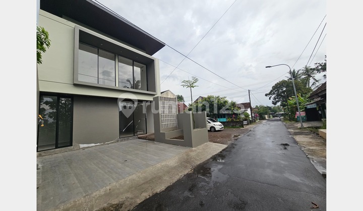 Rumah Full Furnished Mewah Jl Kaliurang Km 9 Ngaglik Sleman Jogja 2