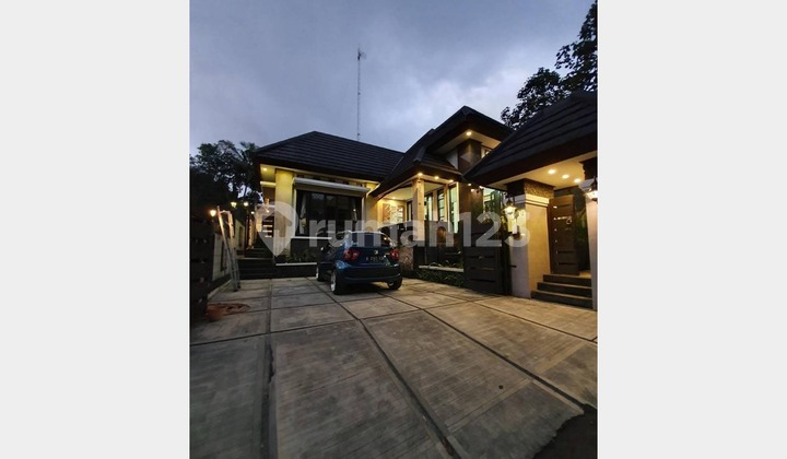 Villa With Swimming Pool in Kaliurang, Pakem, Sleman, Yogyakarta Villa With Swimming Pool in Kaliurang, Pakem, Sleman, Yogyakarta