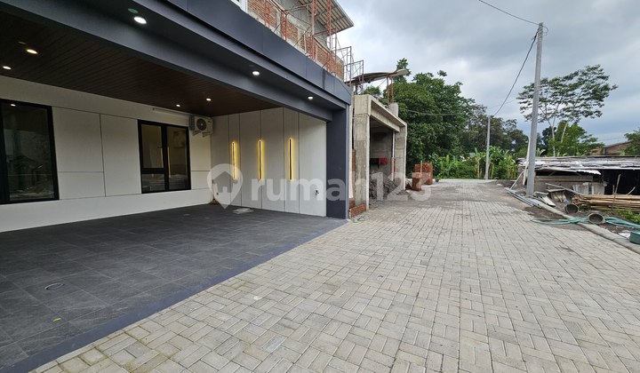 Contemporary Modern House Furnished Wedomartani Ngemplak Sleman 2