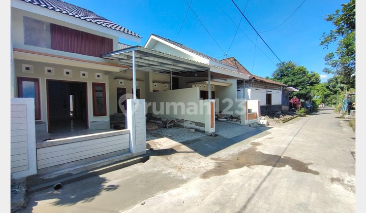 Rumah dekat Balai Desa di Selomartani Kalasan Sleman 2