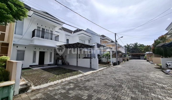 Rumah Cantik Minimalis Tropis Dalam Perumahan di Lojajar Ngaglik 2