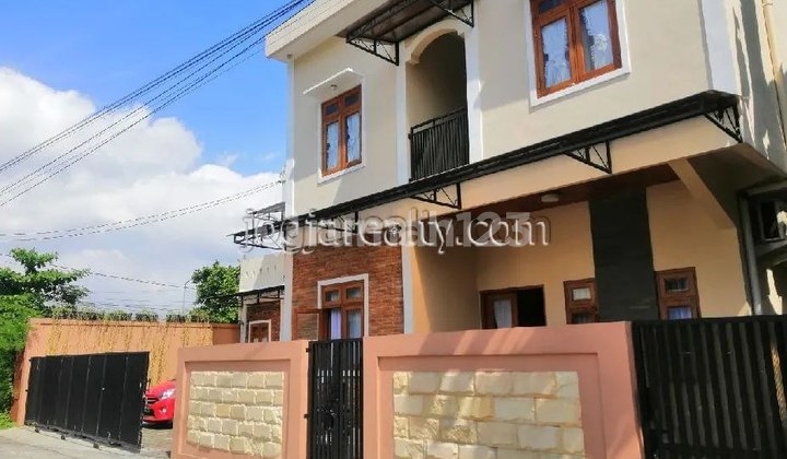 Quick Sale: Boarding House and Main House Near UGM Campus, Jogja