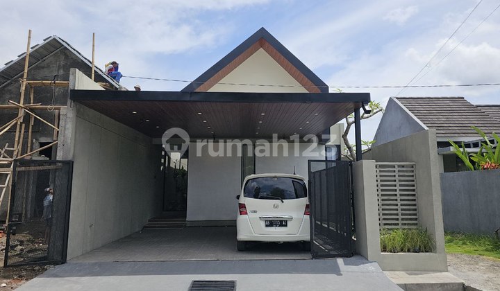 Rumah Baru Semi Furnished Halaman Luas Purwomartani Sleman