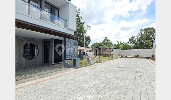 Rumah Mewah Furnished Dalam Perumahan Di Tlogoadi Mlati Sleman  2