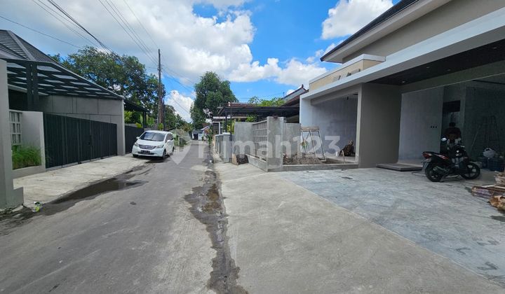 Rumah Cantik Proses Bangun Dekat Exit Tol Purwomartani Sleman 2