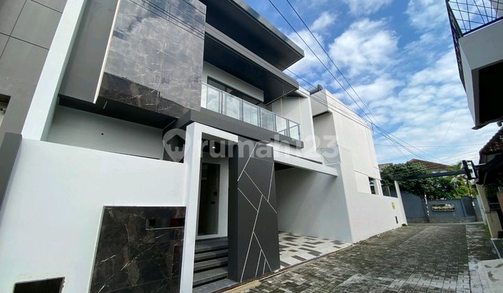 Rumah Modern Kontemporer Semi Furnished di Dayu Jl Kaliurang Km 8