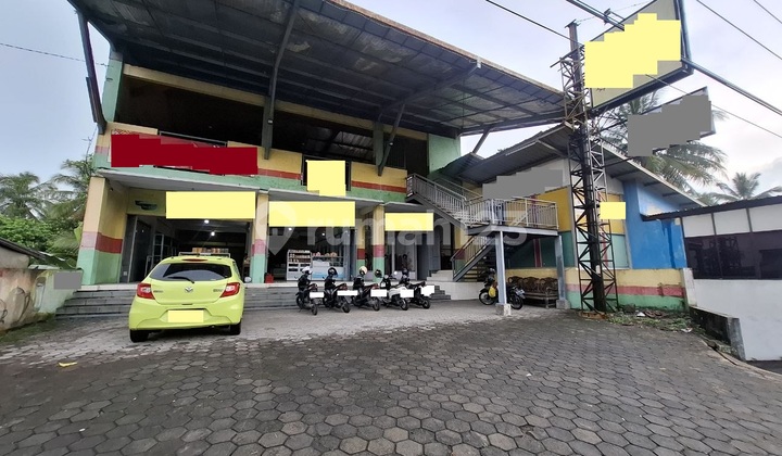 Rumah Ruang Usaha dan Kantor di Jalan Utama Jogja - Magelang